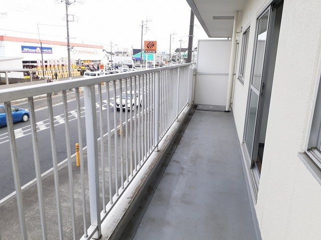 秋山ビルのバルコニー