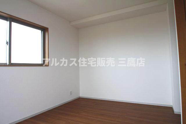 立川市砂川町８丁目 西武拝島線 武蔵砂川駅 新築戸建の洋室