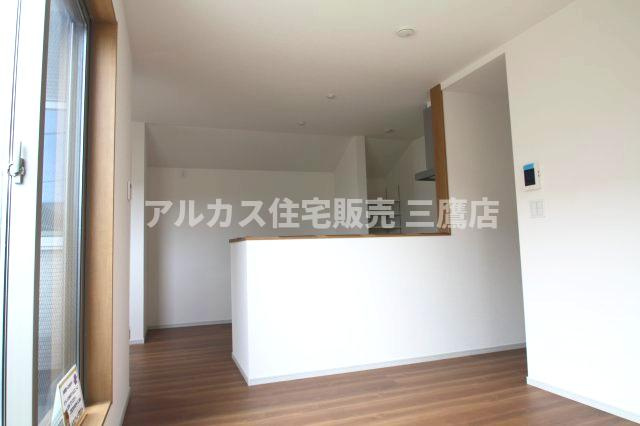 立川市砂川町８丁目 西武拝島線 武蔵砂川駅 新築戸建の居間・リビング