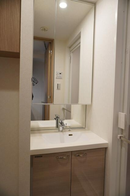 ルーブル川崎宮前平の独立洗面台|独立洗面台