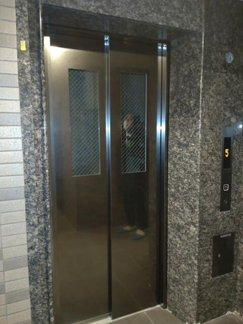 ルーブル川崎宮前平のその他共用部分|エレベーター