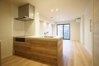 【居間・リビング】 | レオナ雅 | 別のお部屋の写真です。