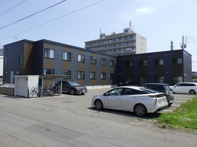 レオパレス川島