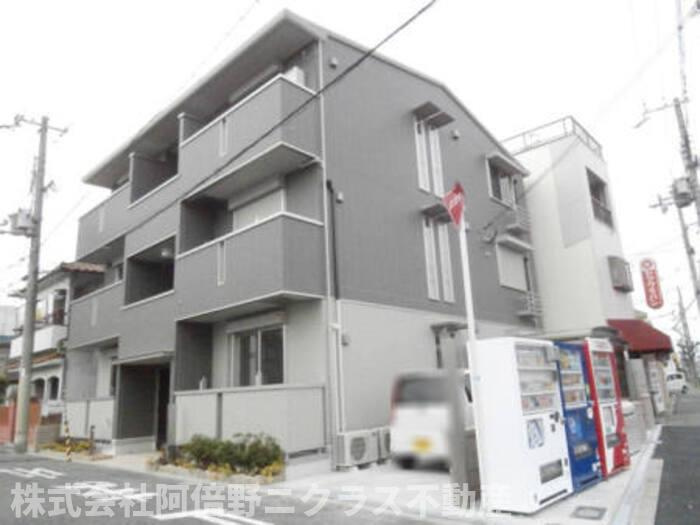 ヴィラ　クロシェット