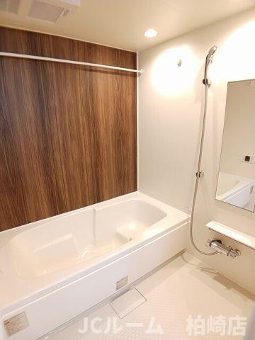 ヒカルサ柏崎サウス Ⅱの浴室