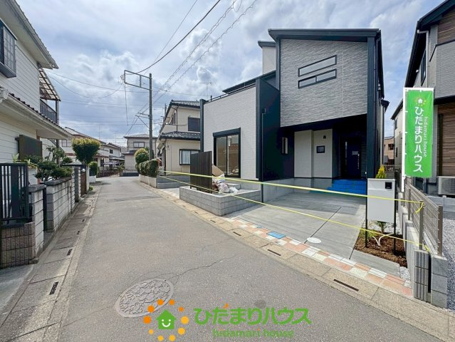蓮田市馬込2丁目　新築一戸建ての前面道路含む現地写真|2026/4/6　撮影