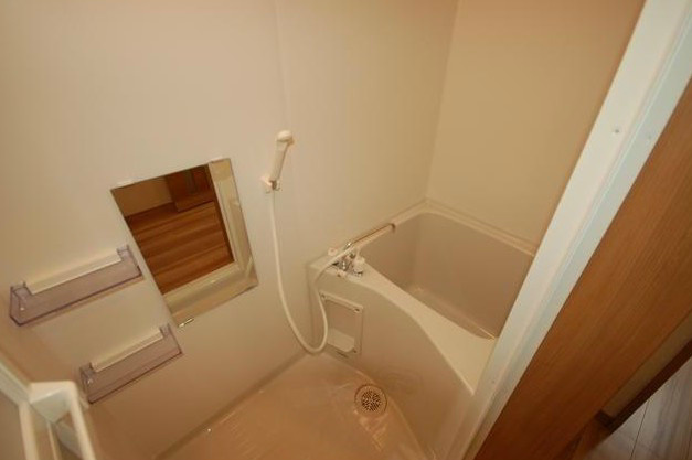 杉並区和田３丁目のアパートの浴室