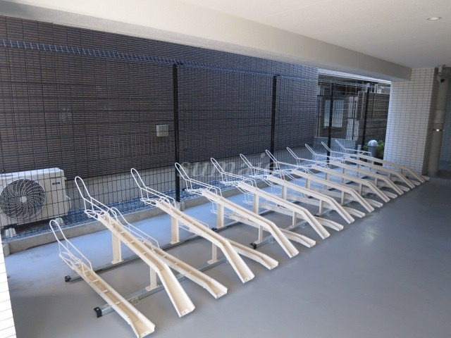 ティモーネプレミアム東十条のその他|駐輪スペースです☆