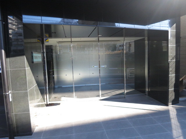 ティモーネプレミアム東十条のエントランス|しっかりとしたエントランスです♪