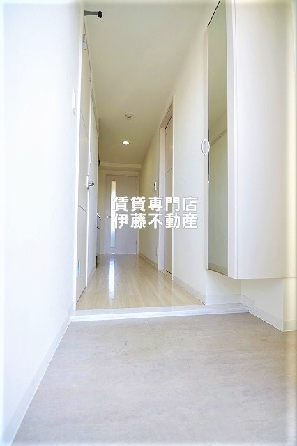 カルマートの玄関