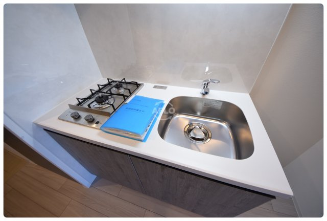 レジュールアッシュOSAKA新深江のキッチン|レジュールアッシュOSAKA新深江　2口ガスシステムキッチン