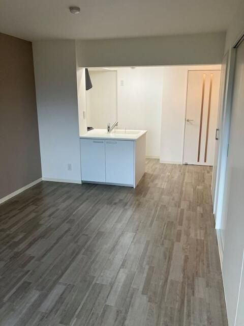 シャリルの居間・リビング