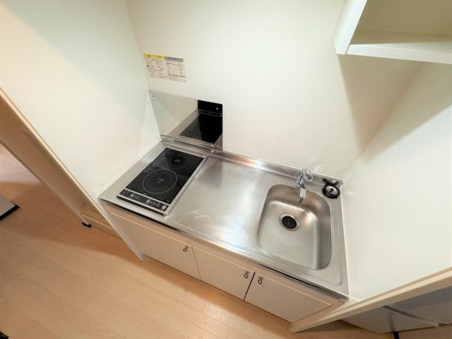 クレイノセフィーロ籠池のキッチン|コンパクトなキッチンで掃除もラクラク