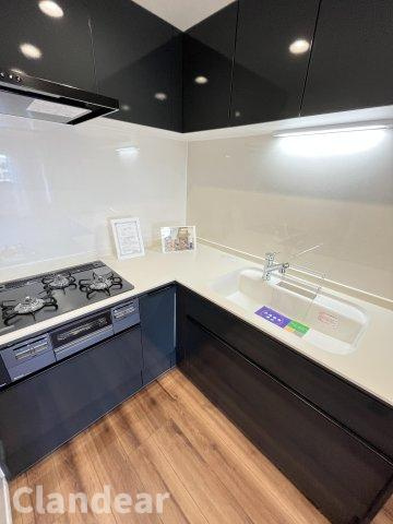 リーベスト松戸Ⅱのキッチン|ドキドキの新生活も、安心してスタート。ぴったりの住まいを見つけませんか？クランディアが一緒に住まい選びをサポートします‼　まずは、お気軽にお問合せください　＃クランディア