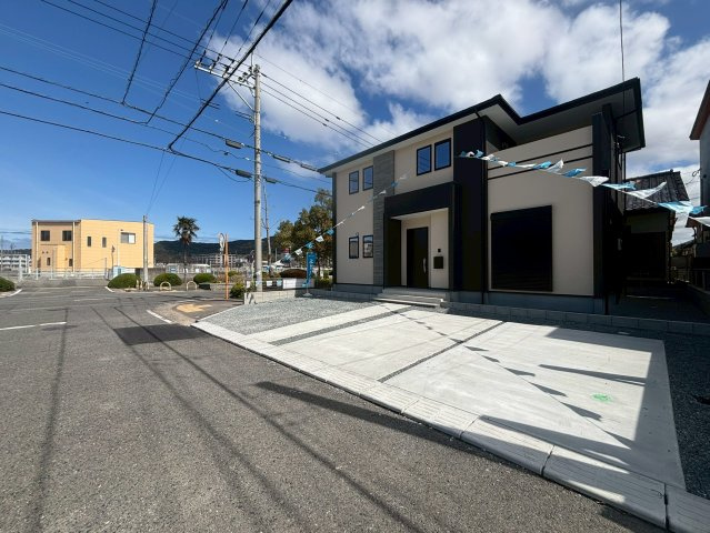 【前面道路含む現地写真】の画像