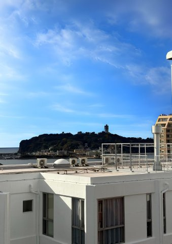Seaside Court Katase – 海と駅近を叶える、片瀬海岸のリラックスマンション –の展望