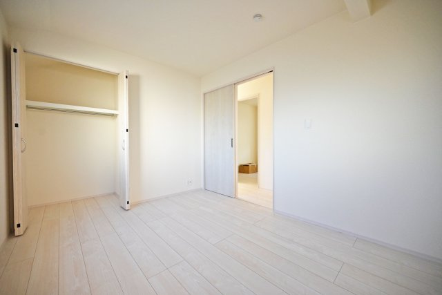 ブルーミングガーデン上甲東園5丁目新築一戸建て│3SLDK+駐車駐輪可の洋室|-洋室6帖(2F)-