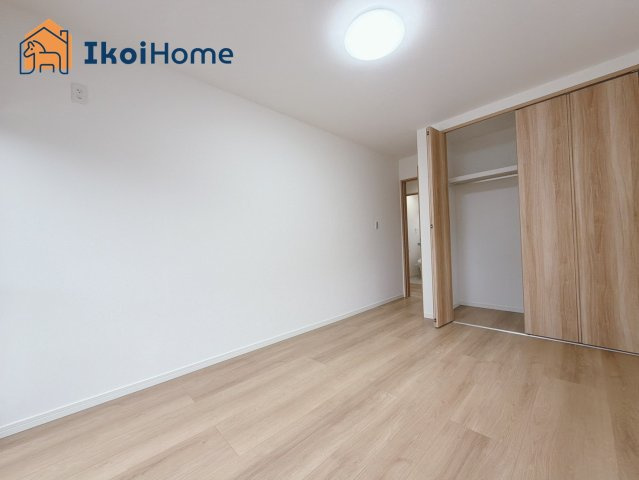 神戸市西区狩場台2丁目　中古戸建の収納|【ホームページに現地動画掲載中】●年中無休：当日予約可●2階洋室です。各部屋収納がございます！