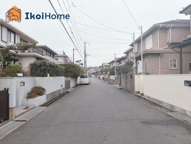 神戸市西区狩場台2丁目　中古戸建の前面道路含む現地写真|【ホームページに現地動画掲載中】●年中無休：当日予約可●小中学校徒歩10分圏内にございます
