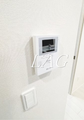 【セキュリティ】 | グランドゥール東綾瀬 | モニター付きインターホンです。
