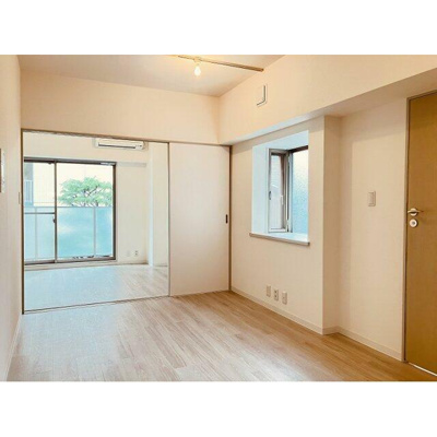 【居間・リビング】 | プライムアーバン新宿落合 | 明るい洋室！