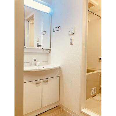 【独立洗面台】 | プライムアーバン新宿落合 | 嬉しい独立洗面台付き。