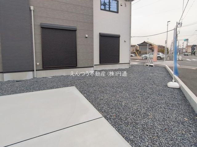 リガーレ遠若町5期の駐車場