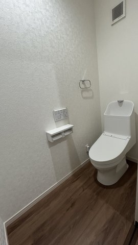 狭山市広瀬東戸建のトイレ|清潔感のあるトイレです