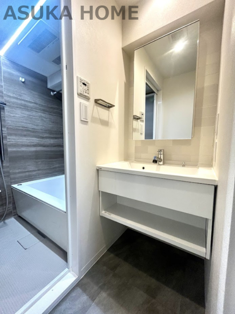 ライオンズマンション妙蓮寺第３の独立洗面台