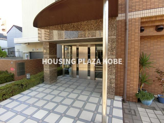 アネスト恵美寿のエントランス