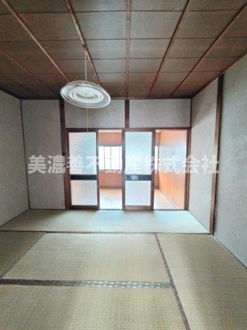 ６５７８０　岐阜市野一色中古戸建ての和室