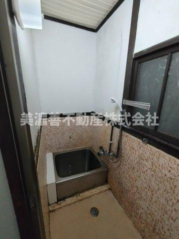 ６５７８０　岐阜市野一色中古戸建ての浴室