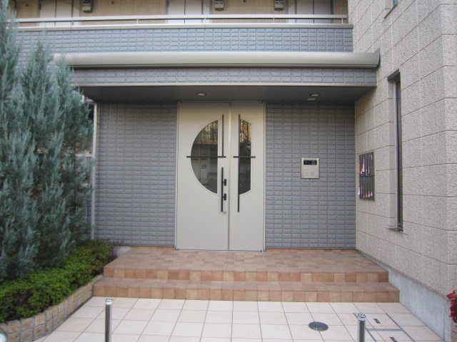 ベリーコートのエントランス