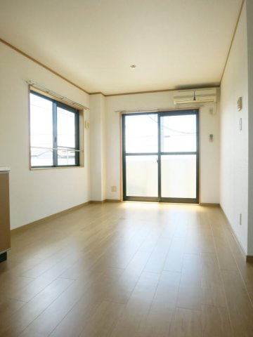 サニーヴィラの居間・リビング