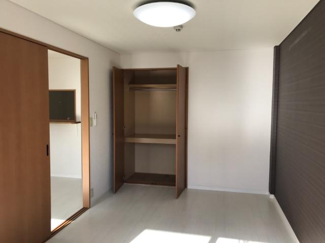 グリーンハイム松橋Ⅱの内装|洋室