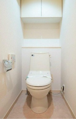 【トイレ】 | エスコート西新宿 | 温水洗浄便座。