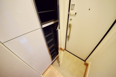 【玄関】 | 船橋3丁目8番地6号