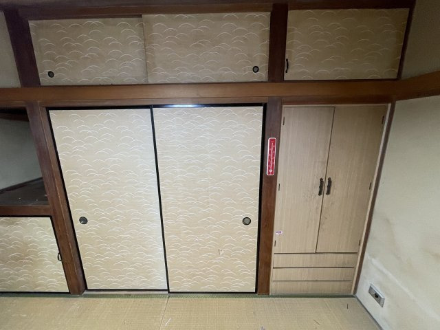 髙橋様貸家の収納|1F和室収納