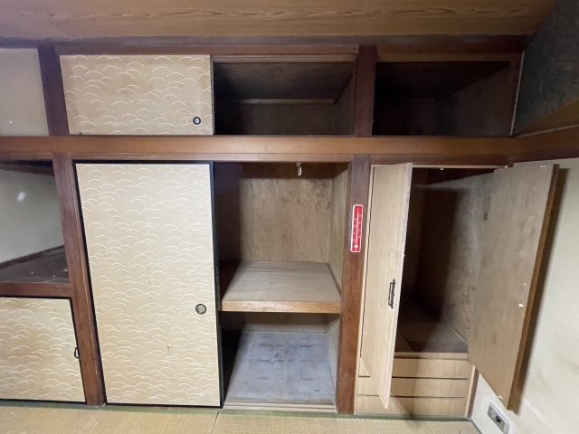 髙橋様貸家の収納|1F和室収納