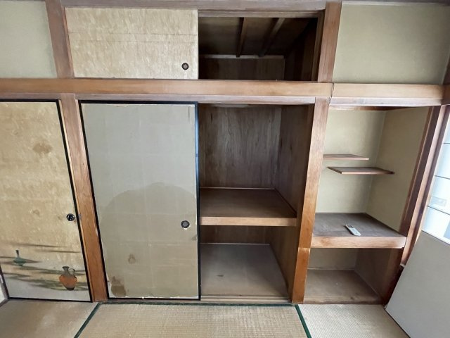 髙橋様貸家の収納|2F和室収納