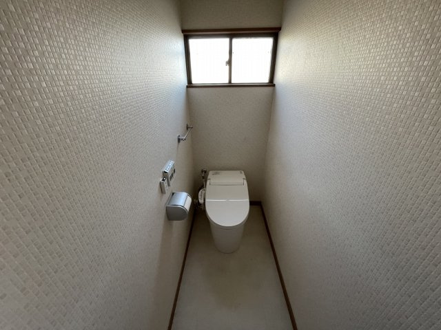 髙橋様貸家のトイレ|1Fトイレ