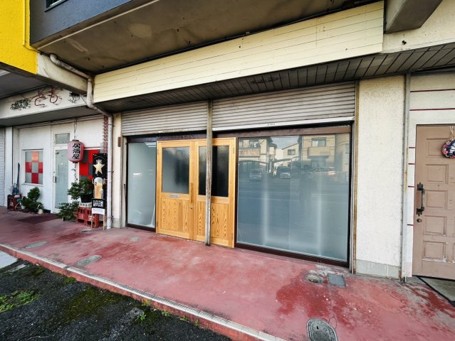 パブリックビレッジの駐車場