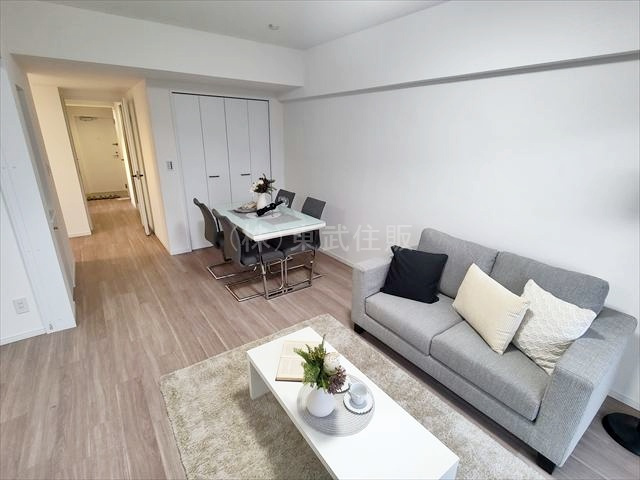 【居間・リビング】 | アーベインふじみ野キッズプレース | ご家族が集まるリビングは14.0帖の広さです