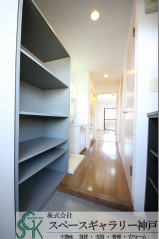 アステヒル神戸の玄関|※お部屋により仕様が異なる場合があります※