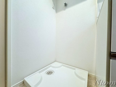 【設備】 | アイワイコート名城公園 | 洗濯機置き場です。