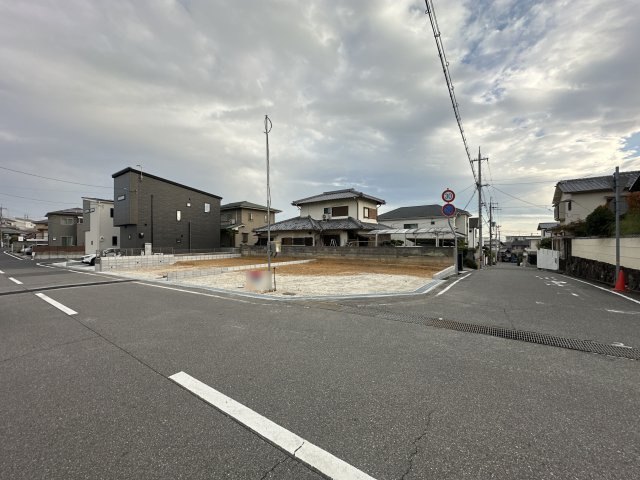 明石市大久保町高丘1丁目新築戸建A号棟の前面道路含む現地写真|‎2025‎年‎11‎月‎24‎日撮影