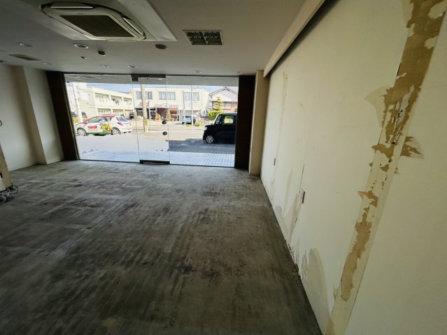 若林東町　住居付事務所の内装