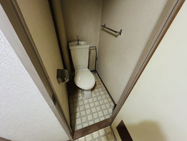 若林東町　住居付事務所のトイレ