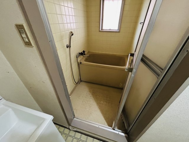 若林東町　住居付事務所の浴室