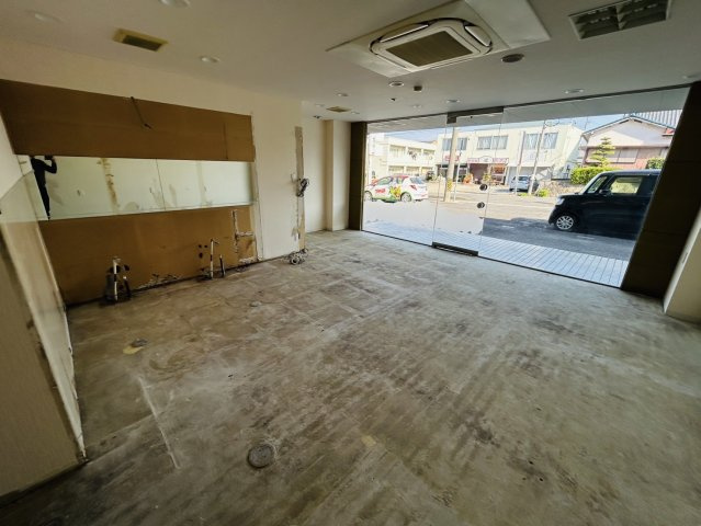 若林東町　住居付事務所の内装